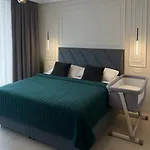 アパート Elegance Prestige Free Garage Netflix ヴロツワフ
