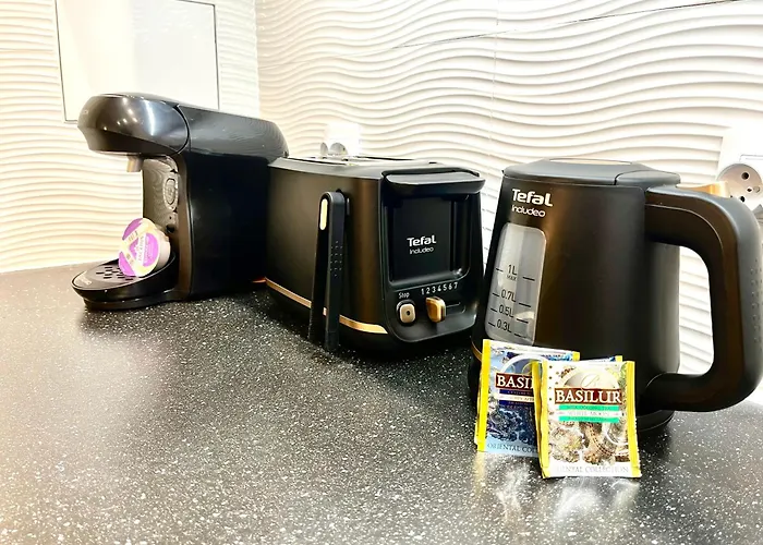 Elegance Prestige Free Garage Netflix