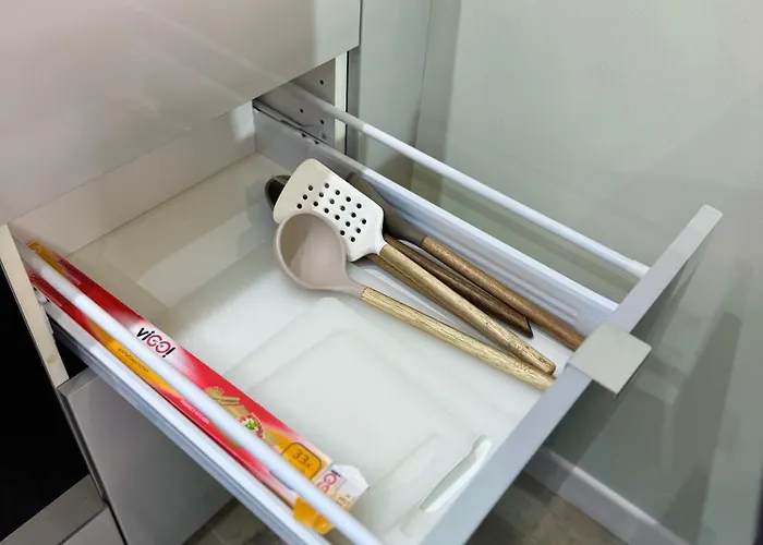 Elegance Prestige Free Garage Netflix Breslavia