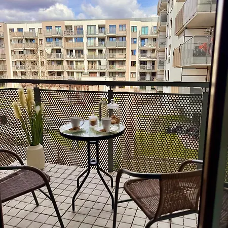 Elegance Centrum Air Conditioner & Garage For Free Apartment *