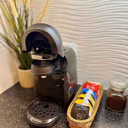 Elegance Prestige Free Garage Netflix * Breslavia