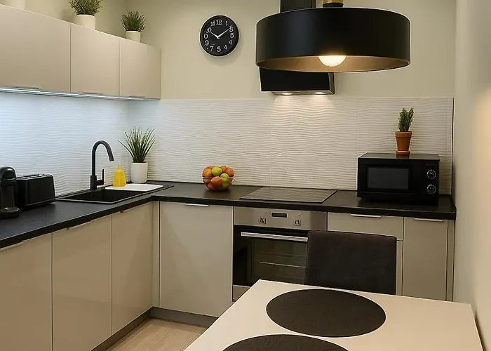 Elegance Prestige Free Garage Netflix דירה ורוצלב